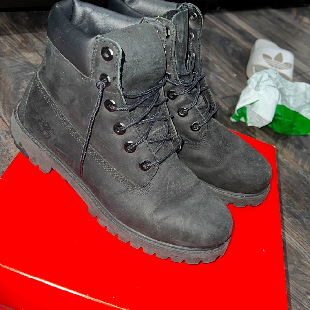 Size 7 boys boots timberland